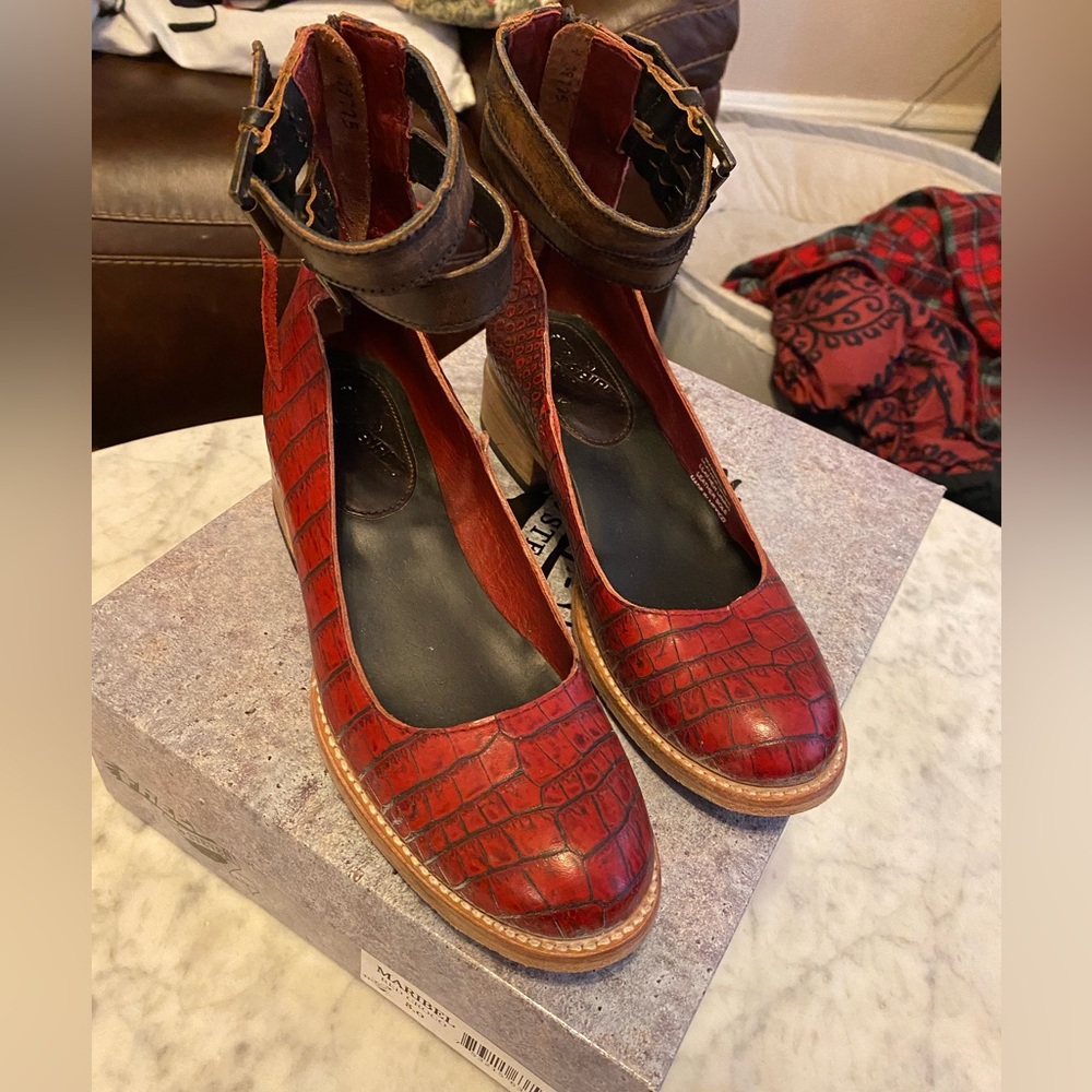 Freebird by Steven Maribel Red Croco size 8